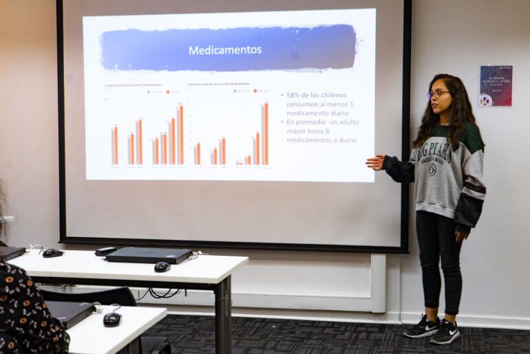 Joven chilena es seleccionada entre las mejores del mundo en Technovation Challenge
