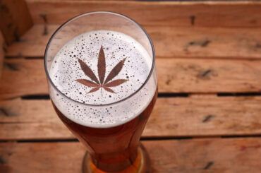 Cata y maridaje de cerveza y marihuana