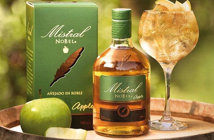 Mistral Nobel Apple