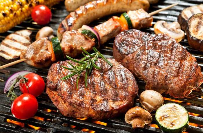 Cortes de carne y verduras a la parrilla, guía Doña Carne para Fiestas Patrias